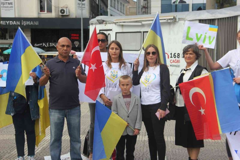 Samsun’daki Ukraynalılar füze saldırısını protesto etti
