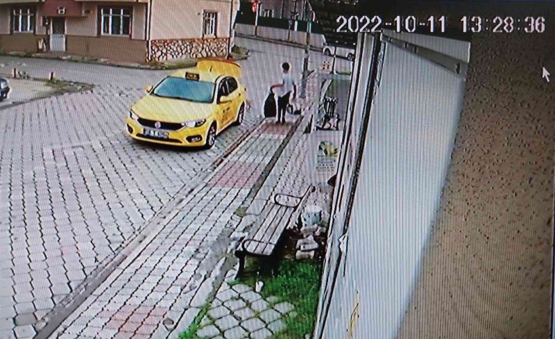 17 yaşındaki çocuğun gasp ettiği taksiye binerken görüntüsü ortaya çıktı
