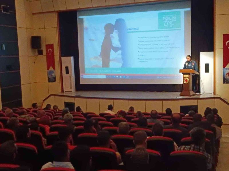 Hizan’da “En İyi Narkotik Polisi: Anne” eğitim semineri verildi
