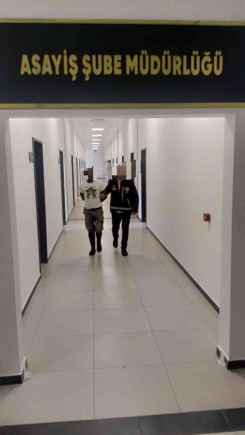 Hırsızlık suçundan 17 yıl hapisle aranan şahıs yakalandı
