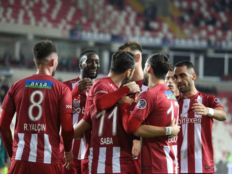 Sivasspor’un hedefi 3’te 3
