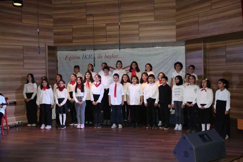 İkra Kolejinde Peygamber sevgisi söyleşisi düzenlendi
