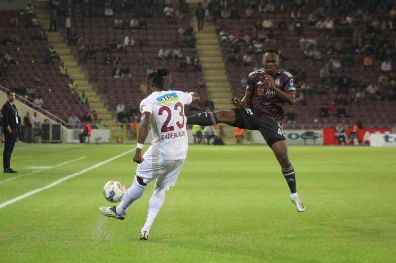 Spor Toto Süper Lig: A. Hatayspor: 0 - Beşiktaş: 1 (İlk yarı)

