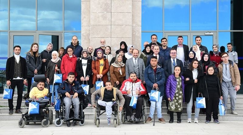 Rektör Çakmak’ın konuğu 