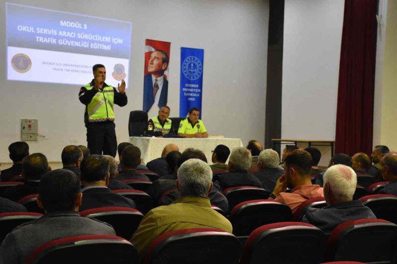 Öğrenci servis şoförlerine seminer verildi
