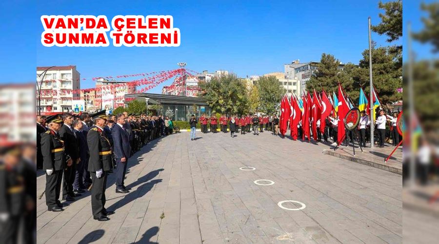 Van’da çelenk sunma töreni