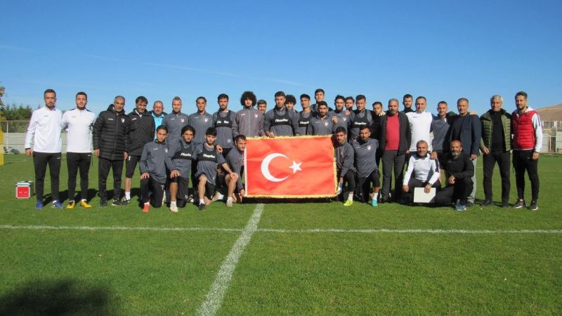 Elazığ takımları 29 Ekimi kutladı
