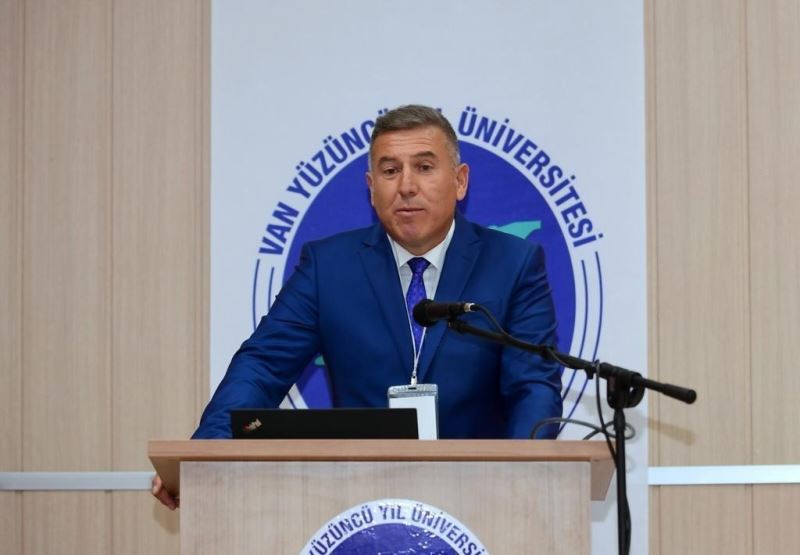 Prof. Dr. Faruk Alaeddinoğlu: “Gerçek yaşam alanları daralırken, sanal yaşamlar ilgi çekmeye başlamıştır”
