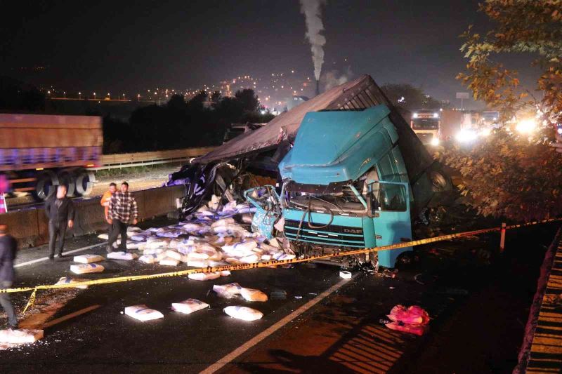 Sakarya D-650 Kara Yolu’nda feci kaza: 1 ölü, 1 yaralı
