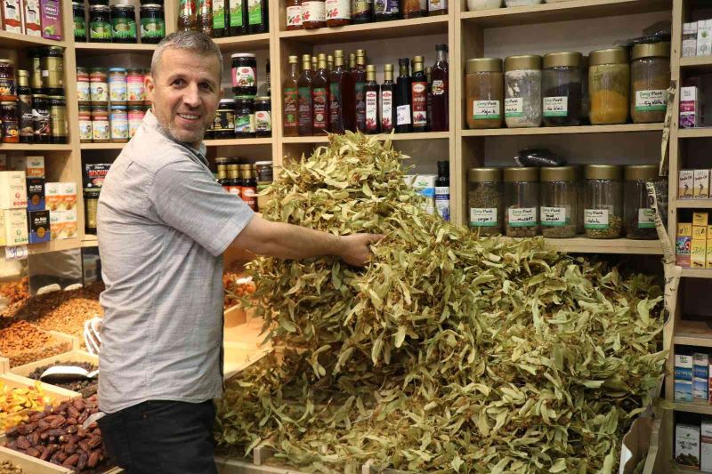 Havalar soğudu, vatandaşlar aktarların yolunu aşındırmaya başladı
