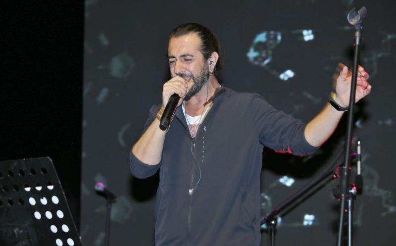 Üniversite öğrencileri Deniz Tarman ile coştu
