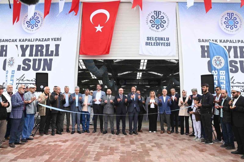 Selçuklu’da pazar yerlerinde konfor artmaya devam ediyor
