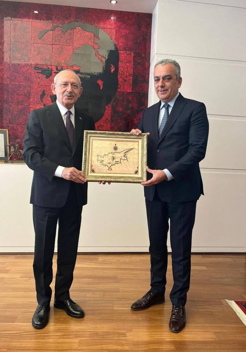 Esen, Kılıçdaroğlu’na Konyaaltı’nı anlattı
