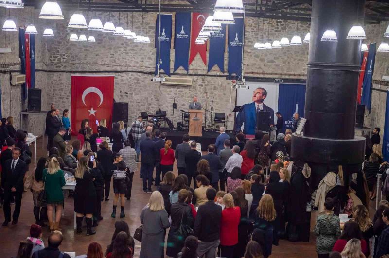 Başkan Soyer, öğretmenlerle buluştu
