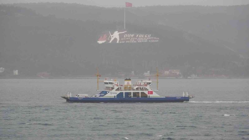 Bozcaada’ya feribot seferleri iptal edildi
