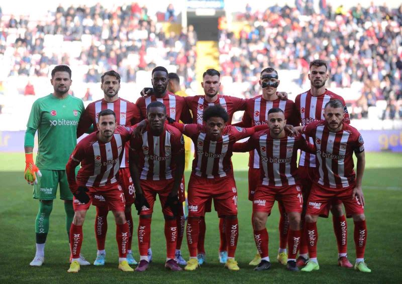 Sivasspor’un Antalya kampı kafilesi belli oldu
