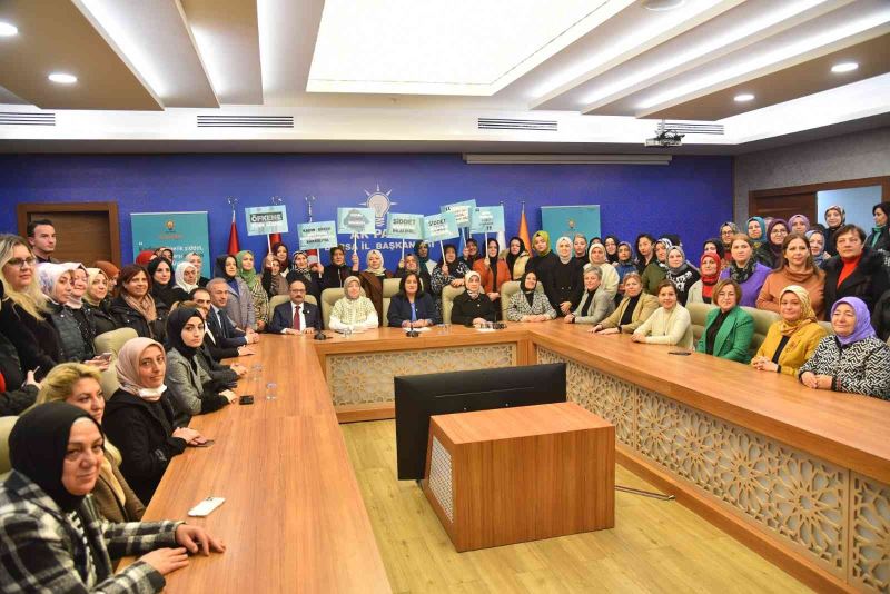 AK kadınlar; 