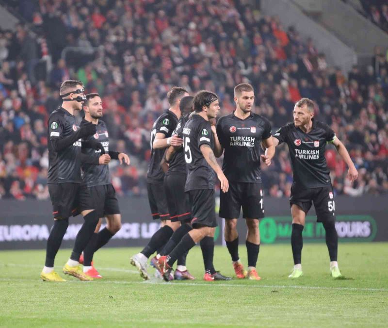UEFA ülke puanı sıralamasında Türkiye 12. sıraya yükseldi
