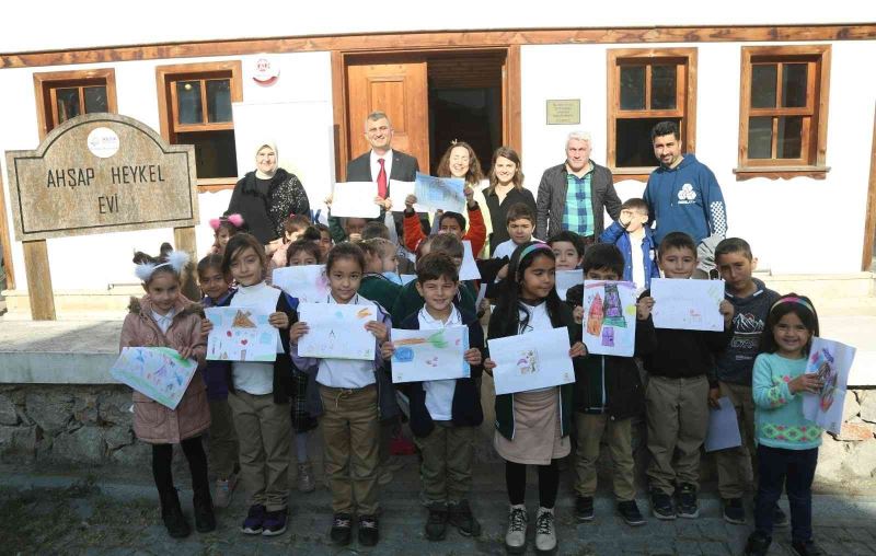 Çocukların masal dolu bir gün geçirdi
