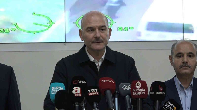 İçişleri Bakanı Soylu’nun yönettiği operasyondan nefes kesen görüntüler
