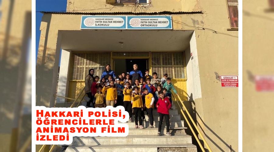 Hakkari polisi, öğrencilerle animasyon film izledi
