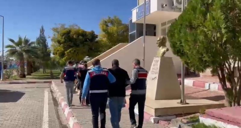 Şanlıurfa’da 18 yıldır aranan cinayet zanlıları yakalandı
