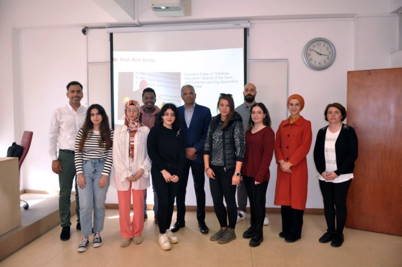 Açıköğretim sistemine Avustralya’dan ziyaret
