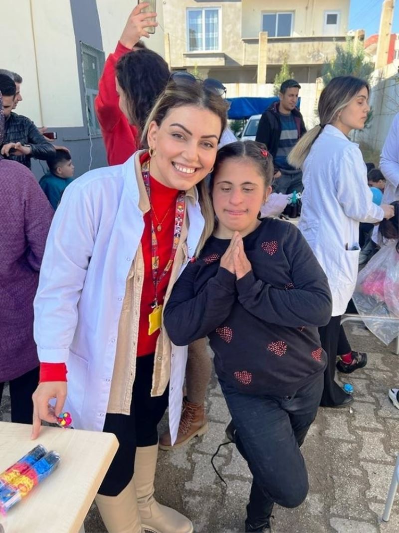 Makaslar özel çocukların güzelliklerine güzellik kattı

