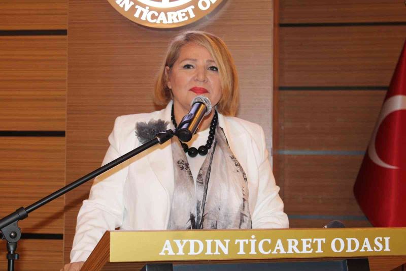 Kadın muhtarlar, Türkiye’nin ilk kadın muhtarı Gül Esin’in memleketi Aydın’da buluştu
