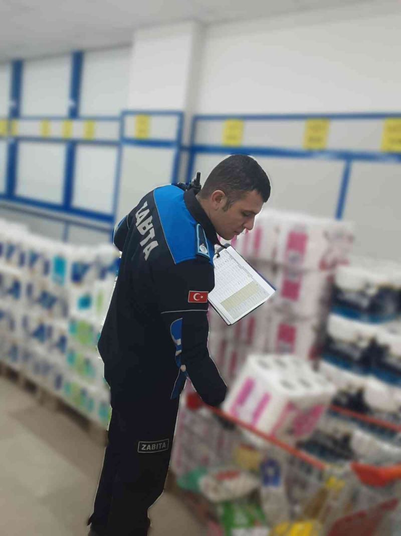 İnegöl’de marketler denetim altında
