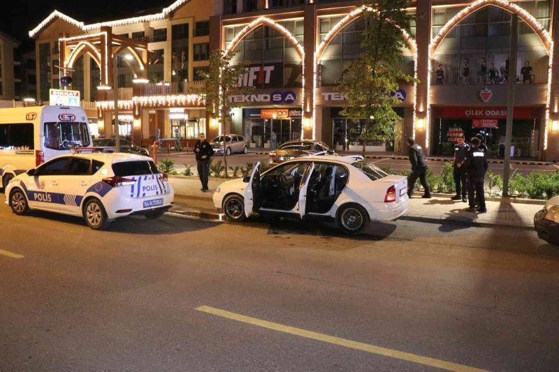 1 kişinin ölümü, 2 kişinin yaralanmasıyla neticelenen silahlı kavgada yeni gelişme
