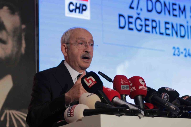 Kılıçdaroğlu sordu, salon ayakta alkışladı
