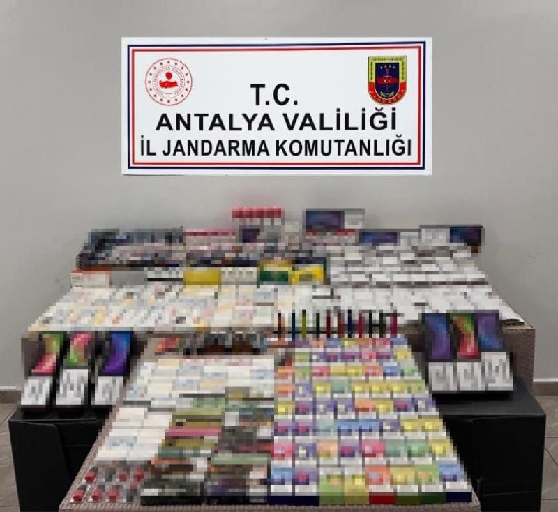 Markette 135 bin TL değerinde kaçak sigara yakalandı
