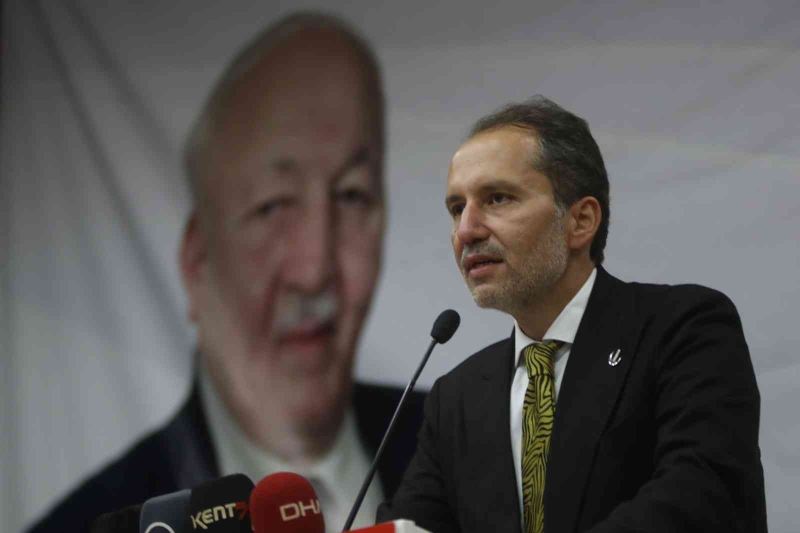 Fatih Erbakan, partisinin Yalova İl Kongresi’ne katıldı
