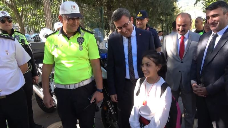 Küçük kız 