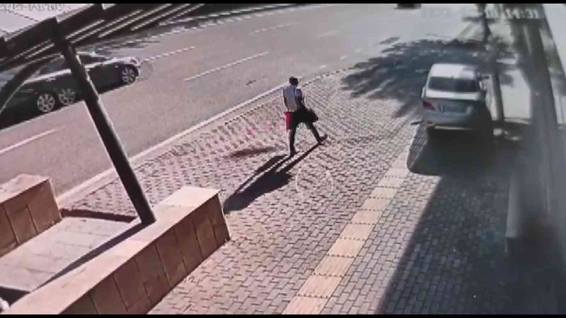 (Özel) Bursa’da 2 milyonluk soygun böyle görüntülendi
