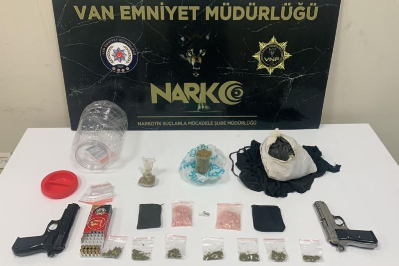 Van’da ’torbacı’ operasyonu
