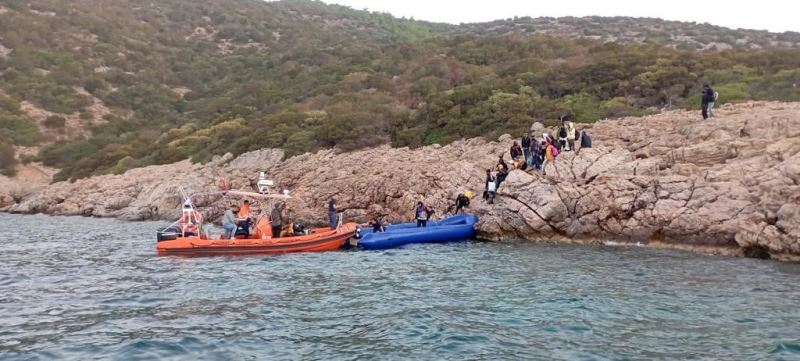 39 göçmen adada mahsur kaldı
