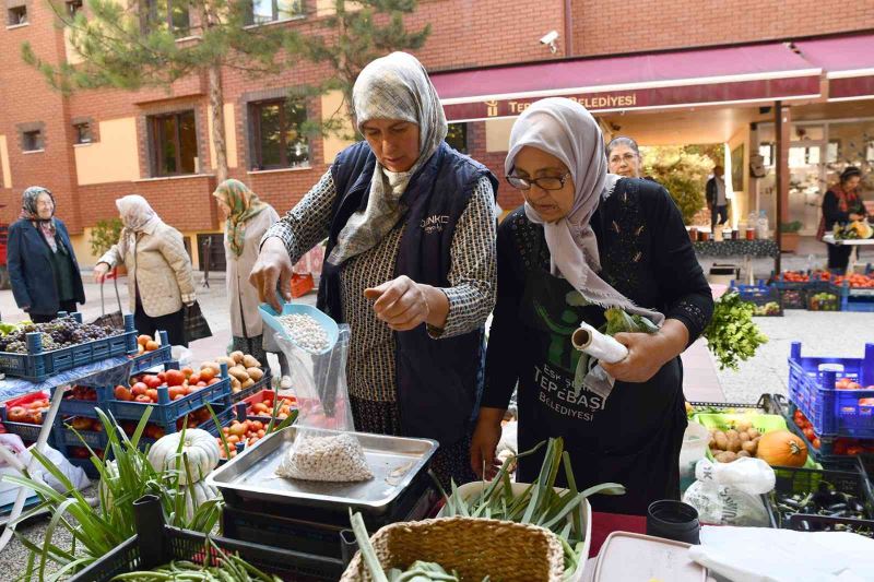 Tepebaşı’nın desteği ile emeklerine sahip çıkıyorlar
