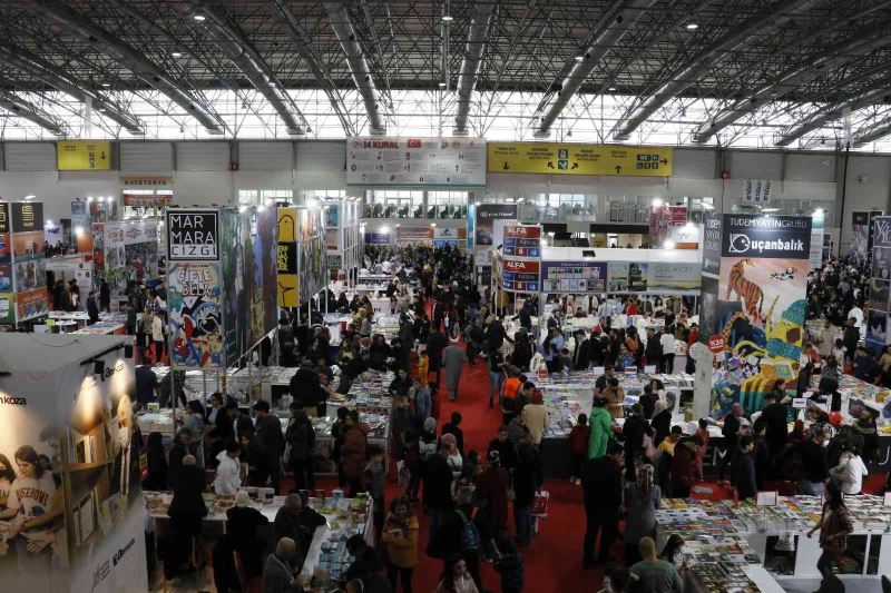 Çukurova Kitap Fuarı’nı iki günde binlerce kişi ziyaret etti
