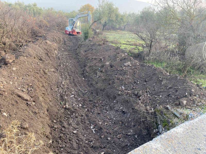 MASKİ hem dere yataklarını temizledi hem de yeni sondaj kuyusu açtı
