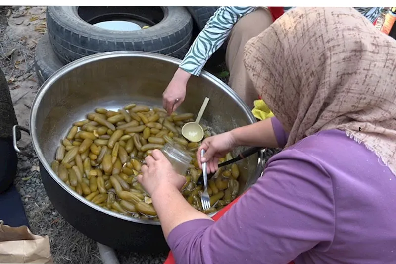 Iğdır’a has patlıcan reçeli yapımı için kazanlar kaynamaya başladı