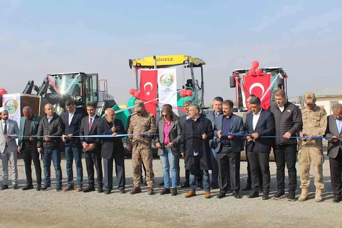 Iğdır il özel idaresine 44 milyonluk iş makinesi alındı