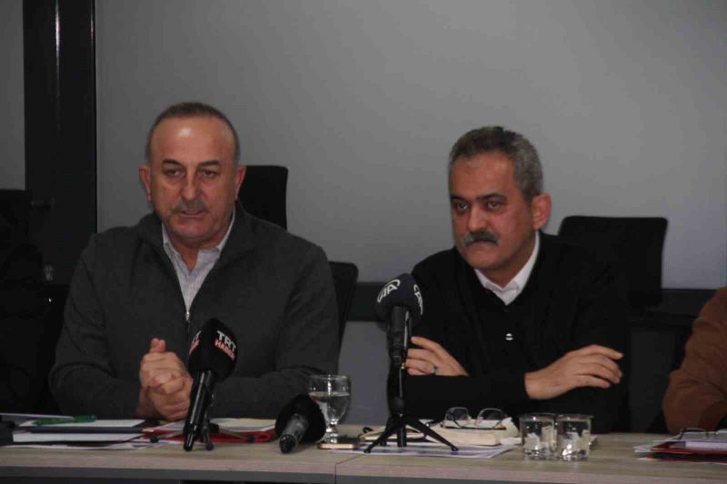 Bakan Çavuşoğlu: 