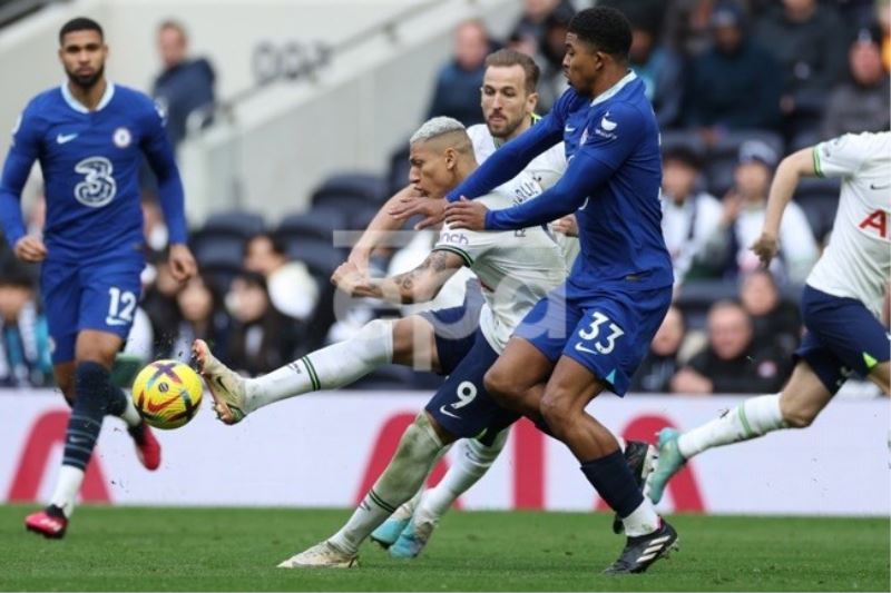 Londra derbisinde kazanan Tottenham
