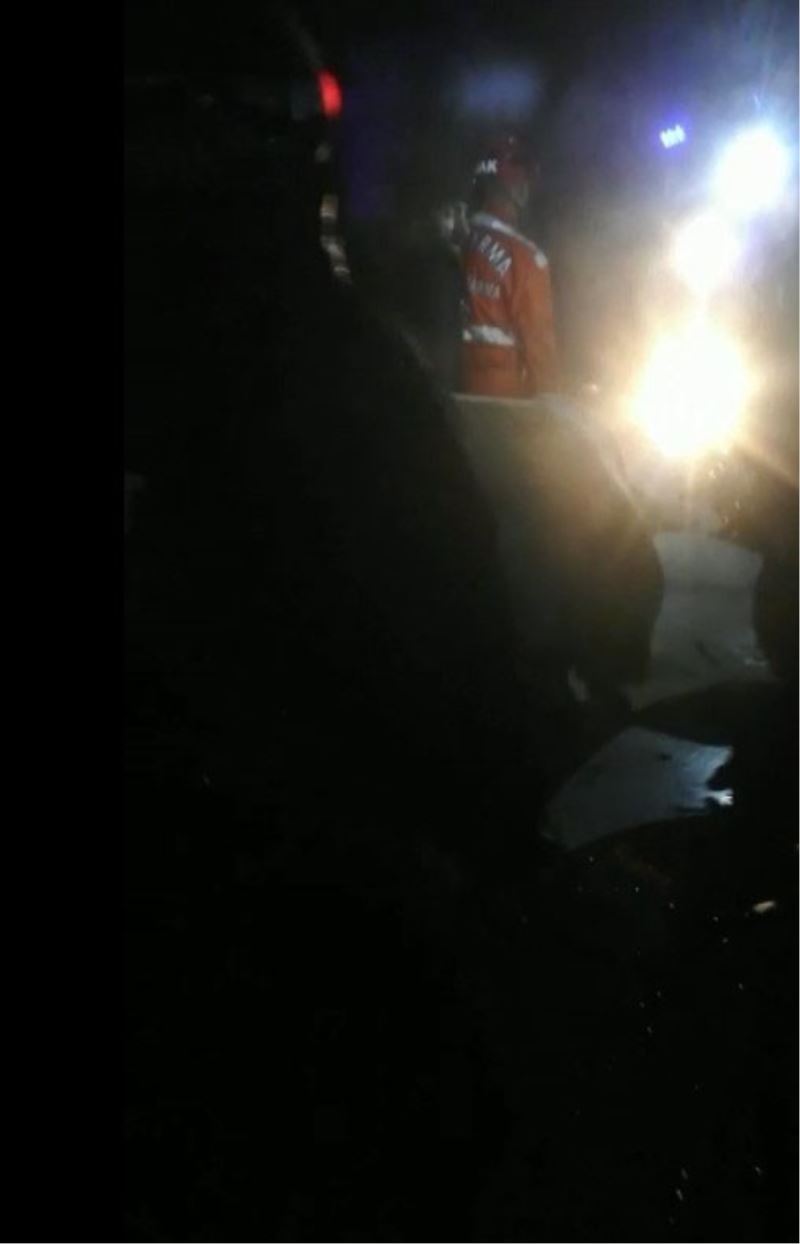 26 saat sonra enkazın altından sağ çıkartıldı
