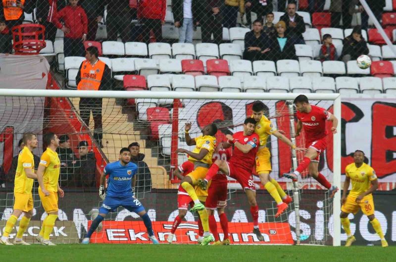 Spor Toto Süper Lig: Antalyaspor: 4 - Kayserispor: 0 (Maç sonucu)
