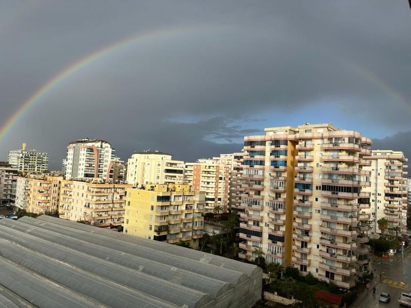 Alanya’da gökkuşağı görenleri hayran bıraktı
