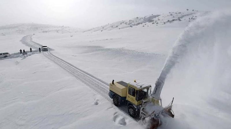 Yozgat’ta kar nedeniyle 15 köy yolu ulaşıma kapandı
