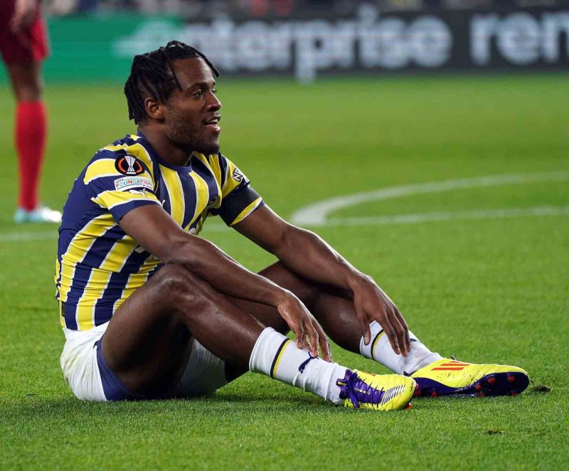 UEFA Avrupa Ligi: Fenerbahçe: 1 - Sevilla: 0 (İlk yarı)
